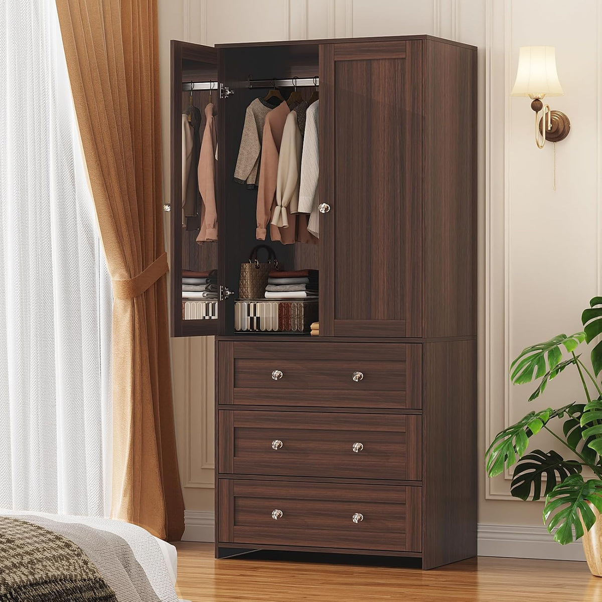 Wardrobes & Armoires